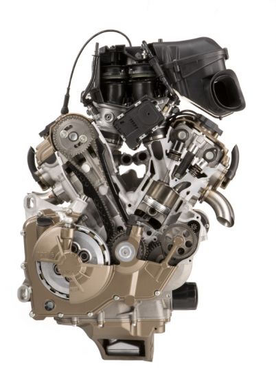 fb_RSV4_Fact_motore_07