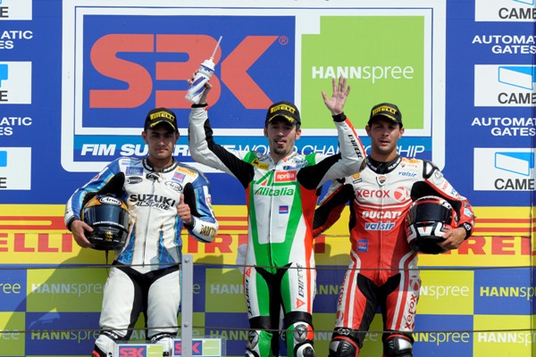 345_r08_race2_podium