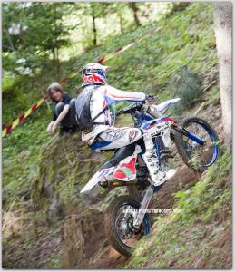 tn_simo_kirssi_on_bmw_g_450_x_2_20100503_1841178051