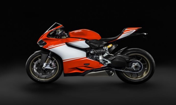 1199 Superleggera-rod-vit