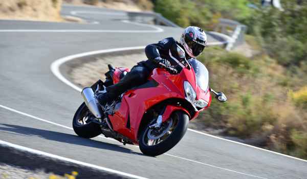 Honda VFR800_YM14_2789