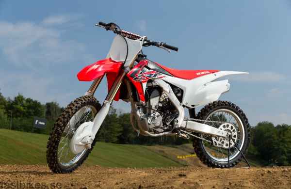 Honda-CRF250R-YM16-1026-2