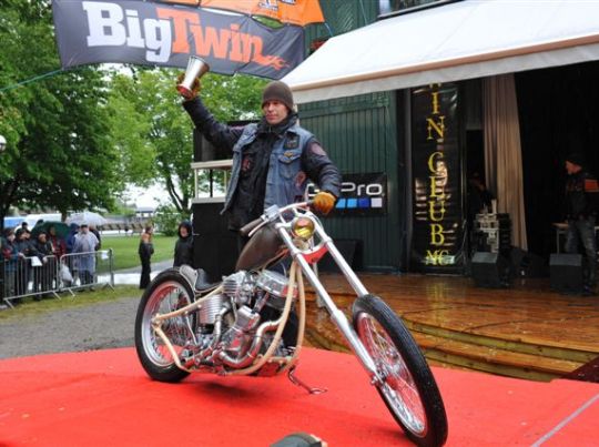 CustomBikeShow2012 HDChopper1_DSC2437