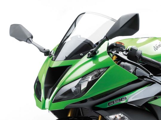 big Kawasaki_Ninja_ZX6R_2013_04