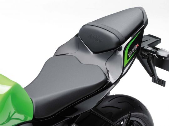 big Kawasaki_Ninja_ZX6R_2013_16